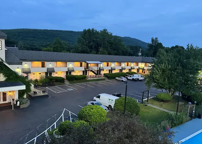 The Black Mountain Inn