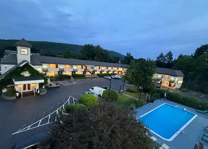 The Black Mountain Inn